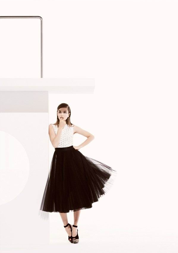 <a target='_blank' style='color: #666666;' href='http://brand.fengsung.com/dior/' >Dior</a> Christian 2013早春度假系列