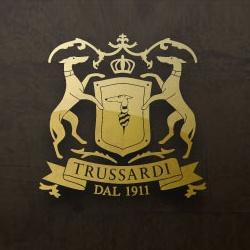 Trussardi(楚萨迪)，国际著名的顶级意大利品牌