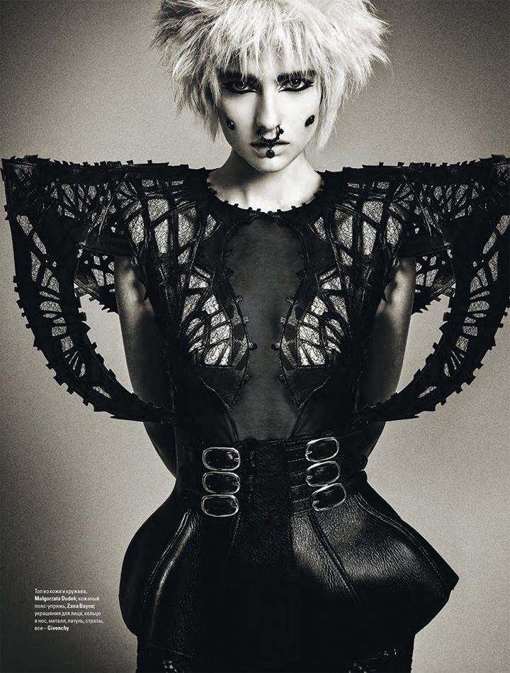 「摇滚时尚」《Vogue》乌克兰版2015年11月号