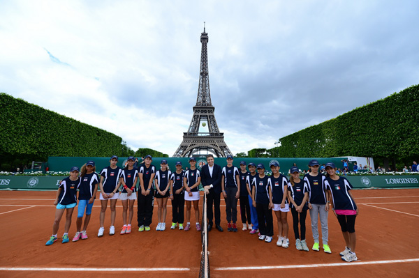 “2014 浪琴表未来网球之星”上演巴黎对决