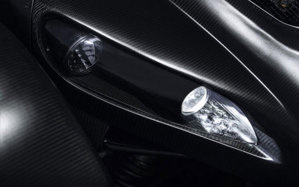 Donkervoort 推出全新D8 GTO碳纤维版