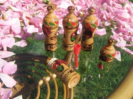 保加利亚的玫瑰精油，据说每公斤的价格是黄金的3倍