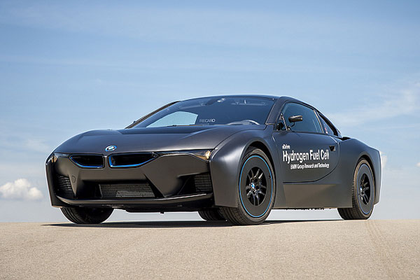 宝马发布i8氢燃料电池版研究用车