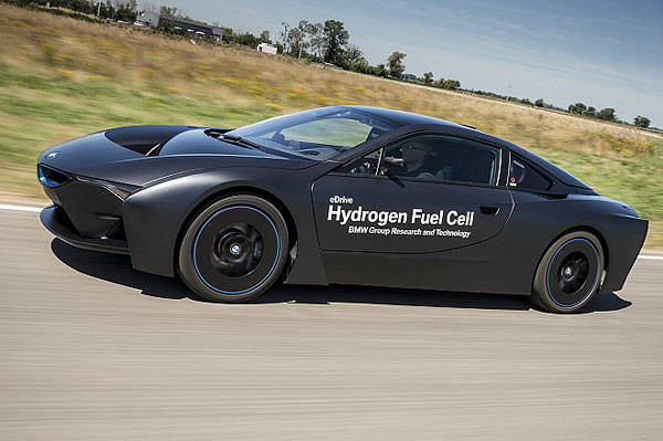 宝马发布i8氢燃料电池版研究用车