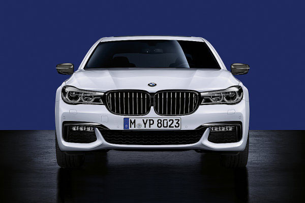 BMW 为7-Series添加M性能加装套件