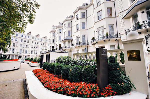 奔驰跨足房地产 于伦敦推出顶级豪宅