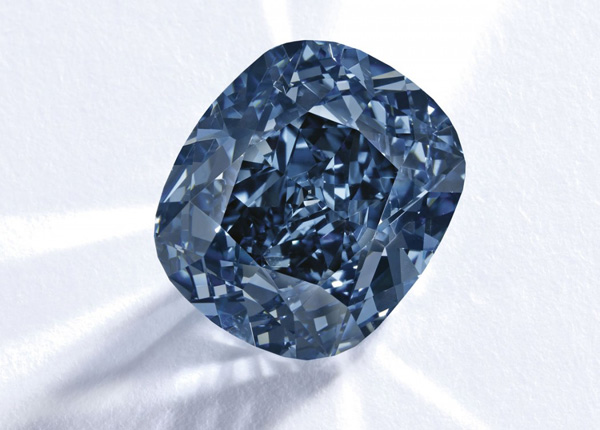 苏富比刷新钻石及宝石世界拍卖纪录