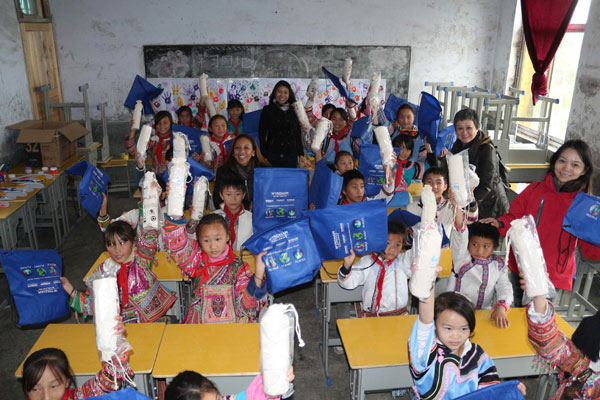温德姆环球公司鼎力支持中国农村儿童“净水计划”
