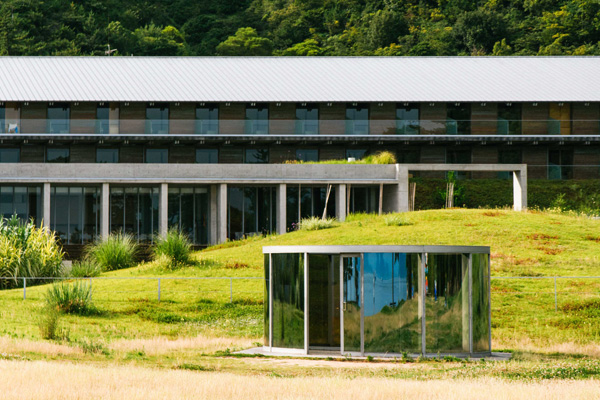 来自直岛的美术馆，观光住宿两不误