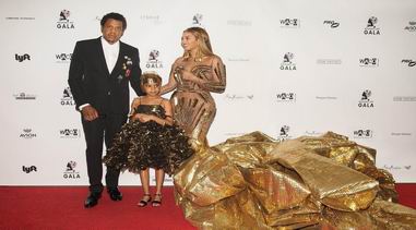 碧昂丝Beyonce钦点中国设计师杨子ANNAKIKI为爱女Blue Ivy设计红毯礼服
