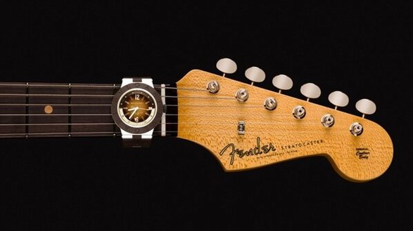 Fender和BVLGARI宝格丽联名推出限量款腕表和STRATOCASTER®电吉他