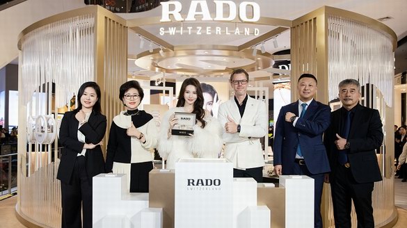 点亮流金时刻 Rado瑞士雷达表Centrix晶萃系列快闪空间盛大启幕